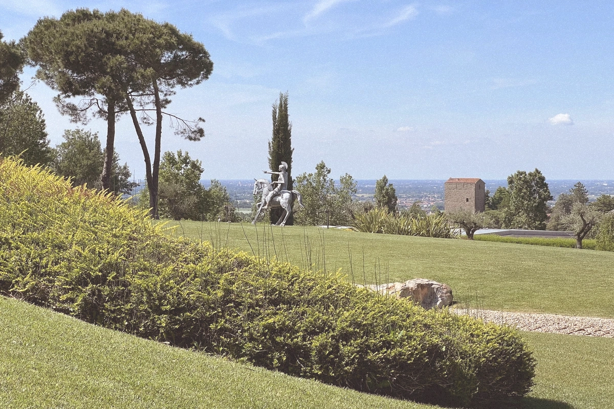 Palazzo di Varignana, open air Wunderkammer